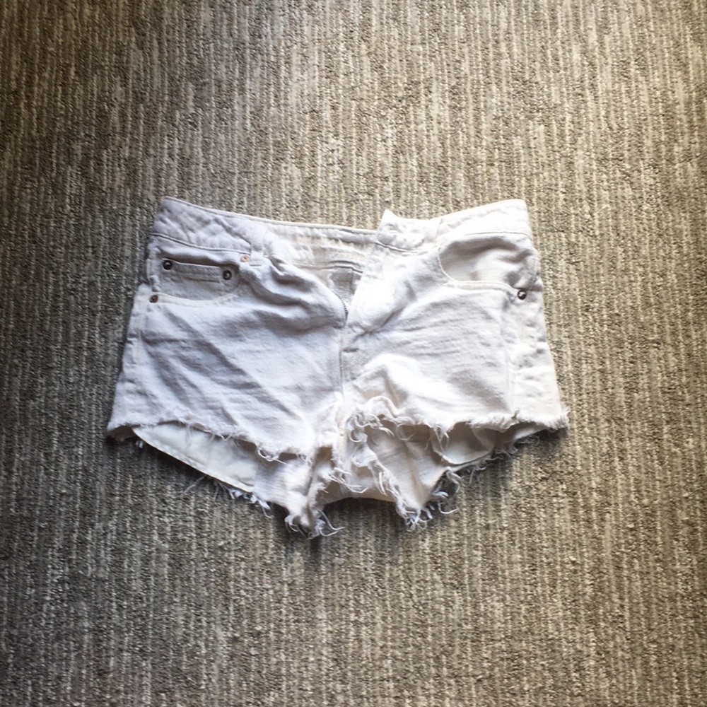 White American eagle shorts